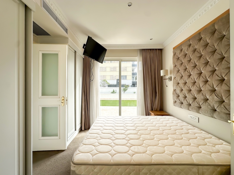 2 Bedroom Property for Sale in Sea Point Western Cape